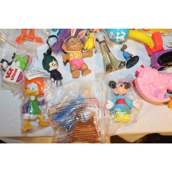 Massive Vintage McDonald Random Toy Lot - Picture 3 of 6